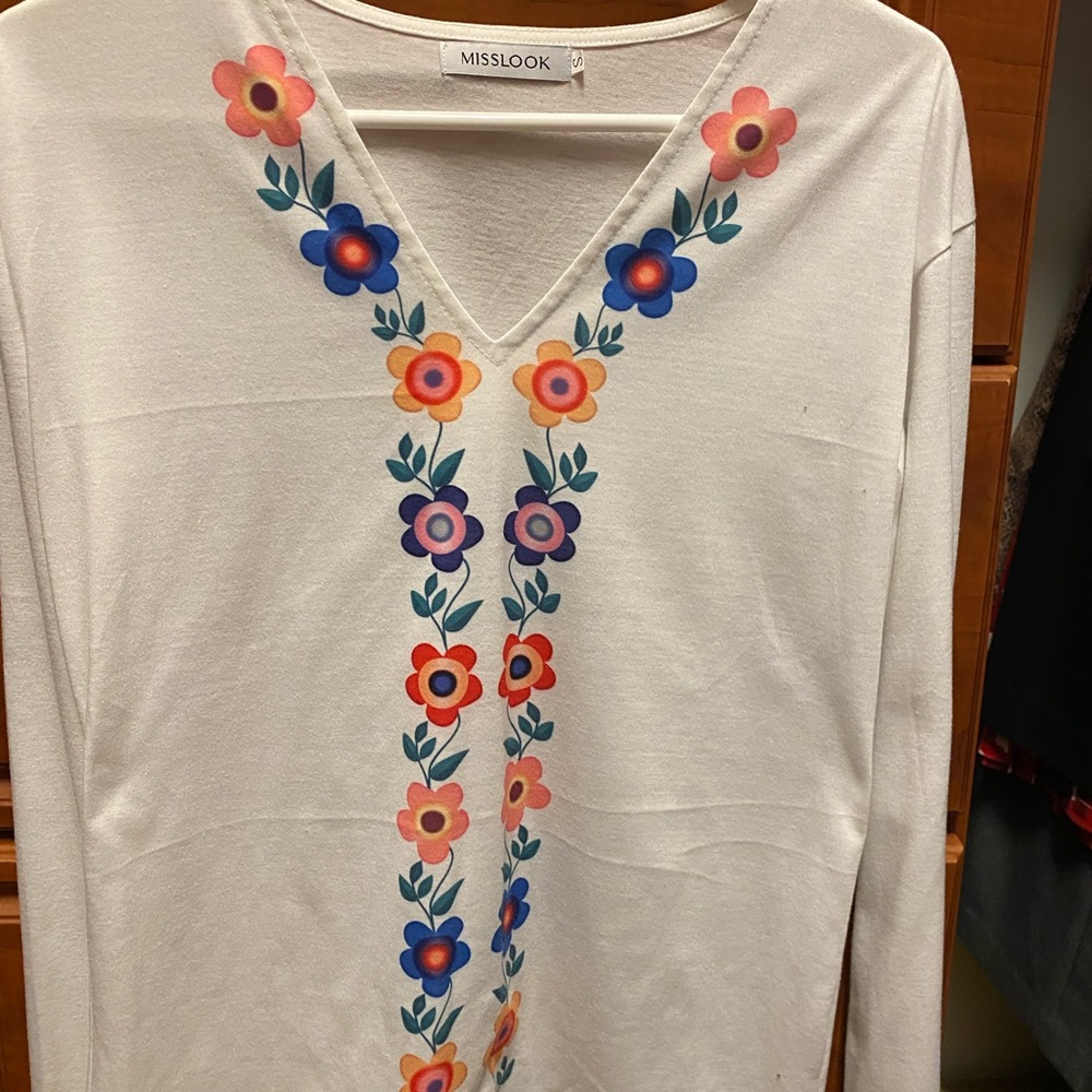 Misslook long sleeve shirt with flower details. Size S